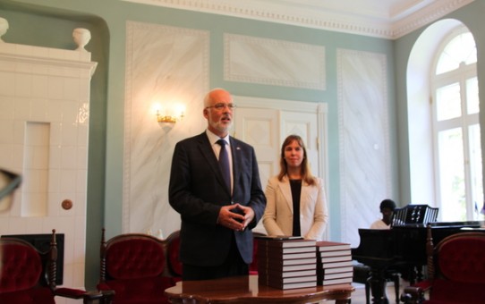 În Estonia conacele vechi și părăsite transformate în școli cu fonduri Norvegiene