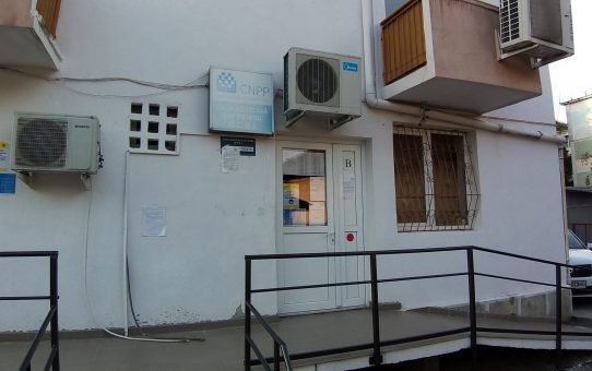 Ping-pong cu vieți omenești: Cum Statul Român își pune pe drumuri pensionarii cu dreptatea în mână - „Nu sunt nici șomer, nici pensionar”