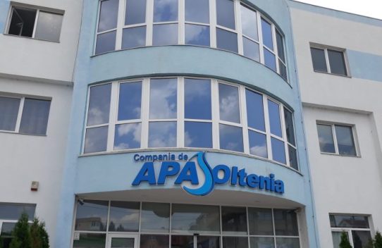 Monopolul setei în Oltenia: Cât plătesc cetățenii la robinet și cum ascund companiile de apă pierderi de până la 50% din rețea