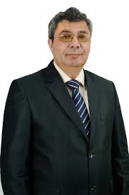 NOAPTEA MINȚII LA CĂLIMĂNEȘTI: Întrebat cine încasează banii din ștrandurile și terenurile orașului, primarul Constantinescu a semnat că „nu știe” și a pasat cererea la Județ! Mostra hilară a unei administrații care fuge de transparență